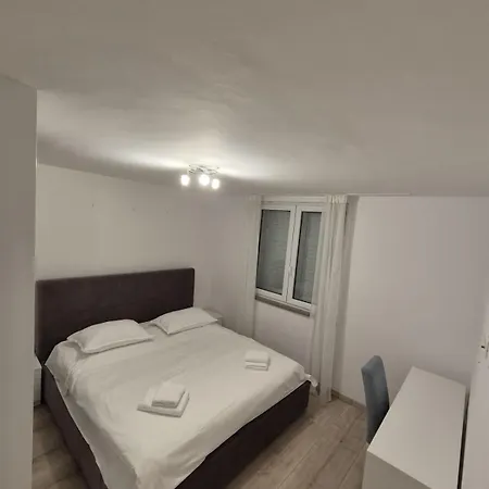 דירה Cozy Close To Centre *